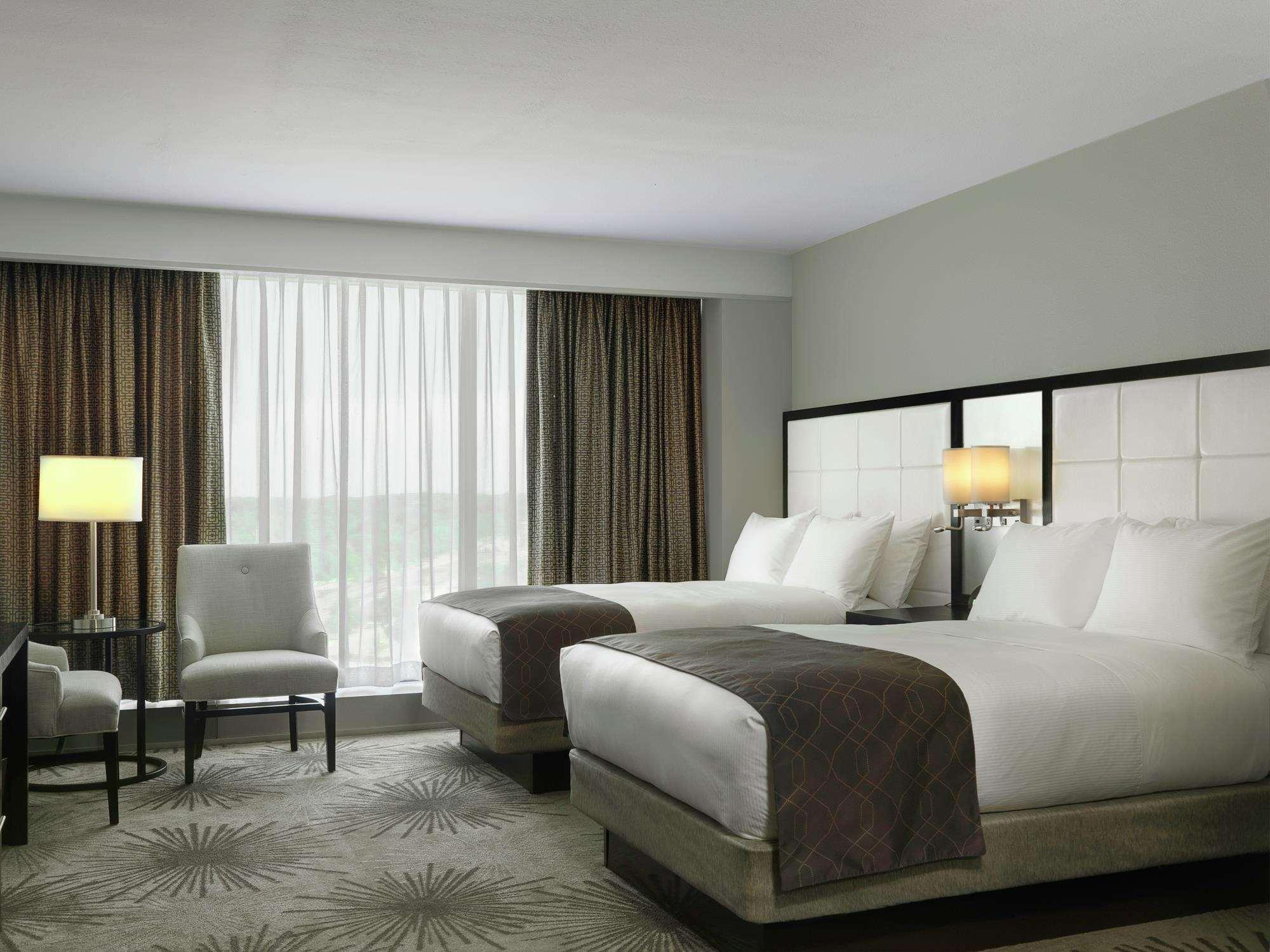 Doubletree By Hilton Hotel Cedar Rapids Convention Complex Kültér fotó