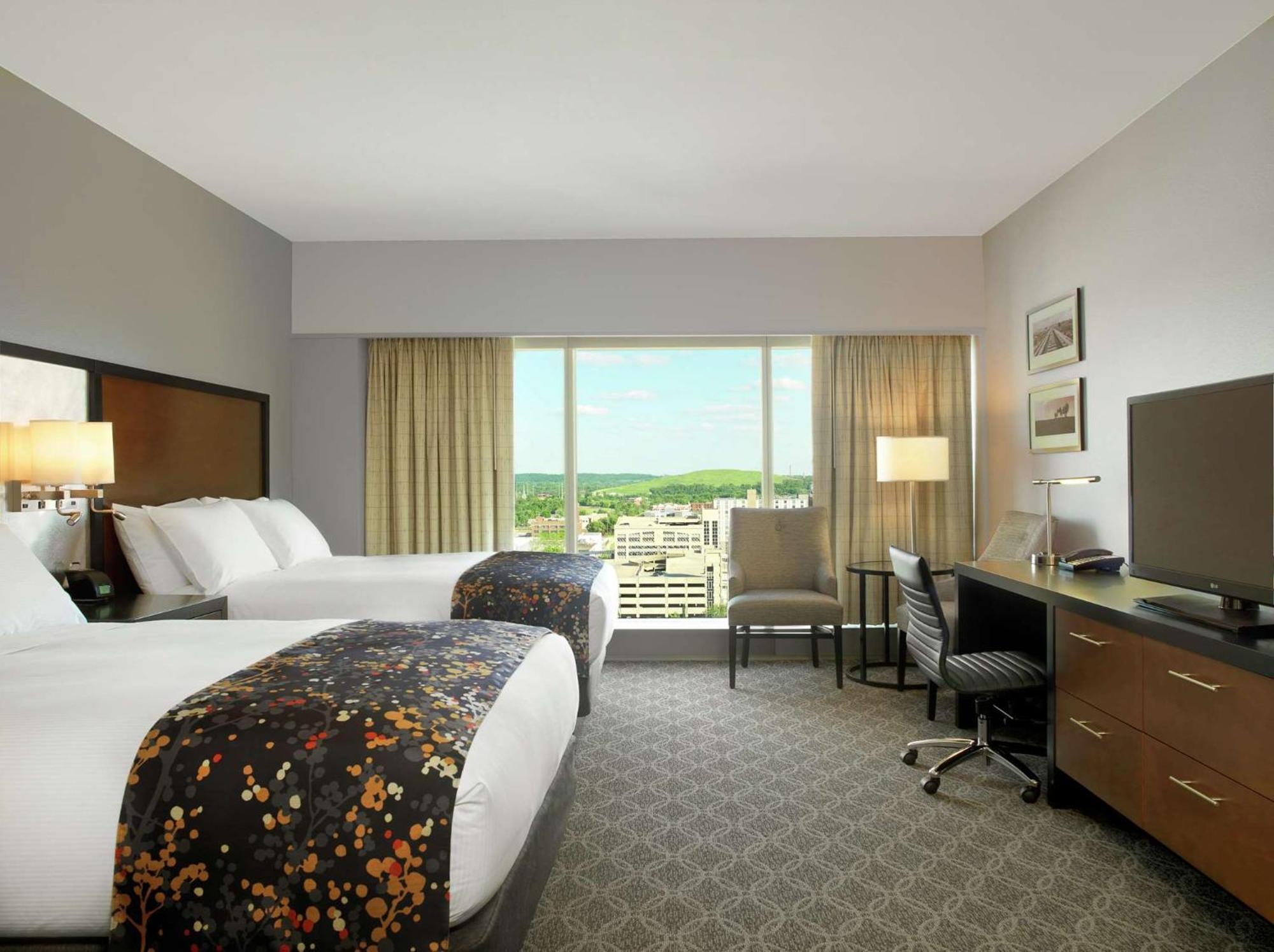 Doubletree By Hilton Hotel Cedar Rapids Convention Complex Kültér fotó