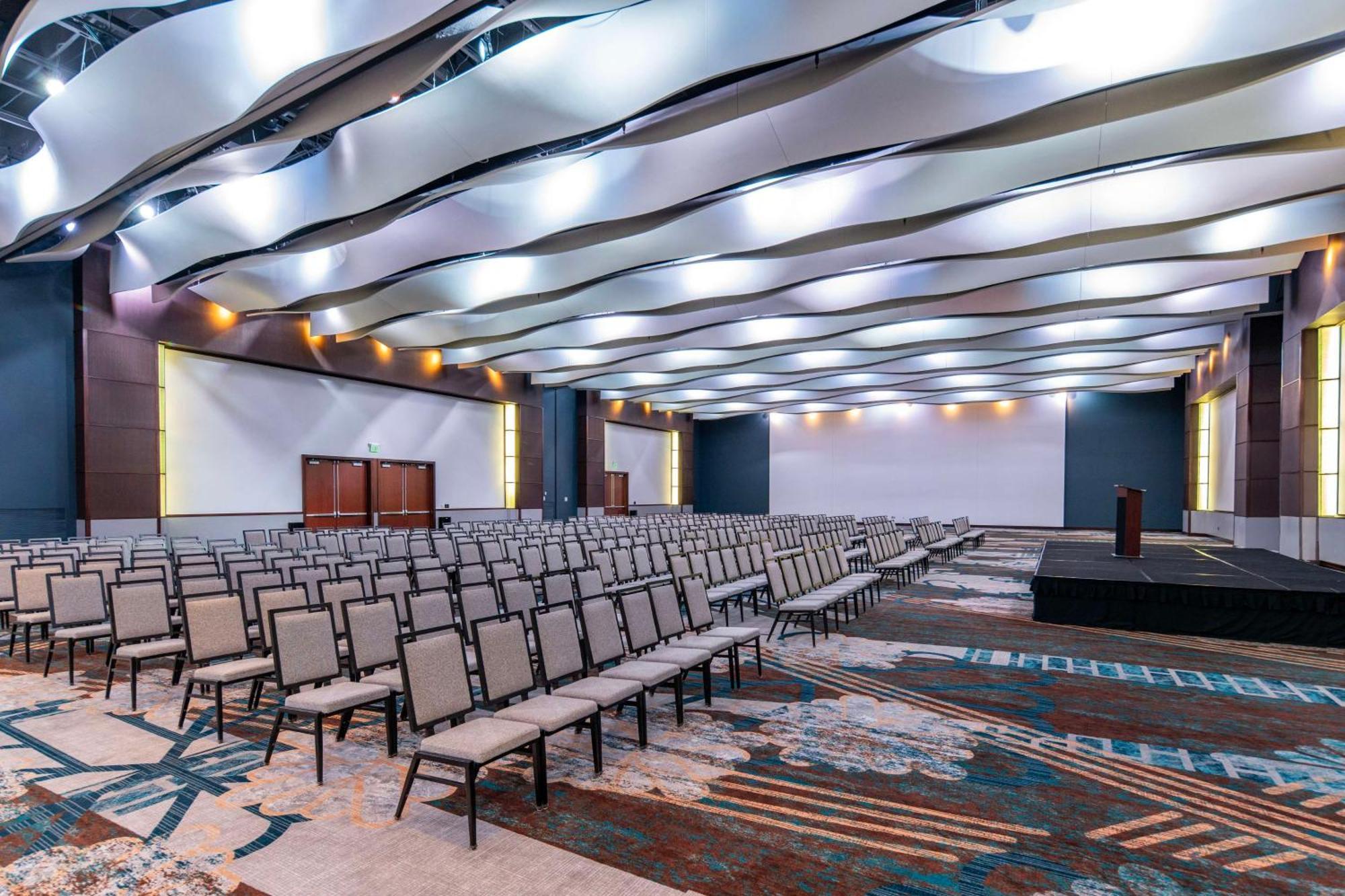 Doubletree By Hilton Hotel Cedar Rapids Convention Complex Kültér fotó